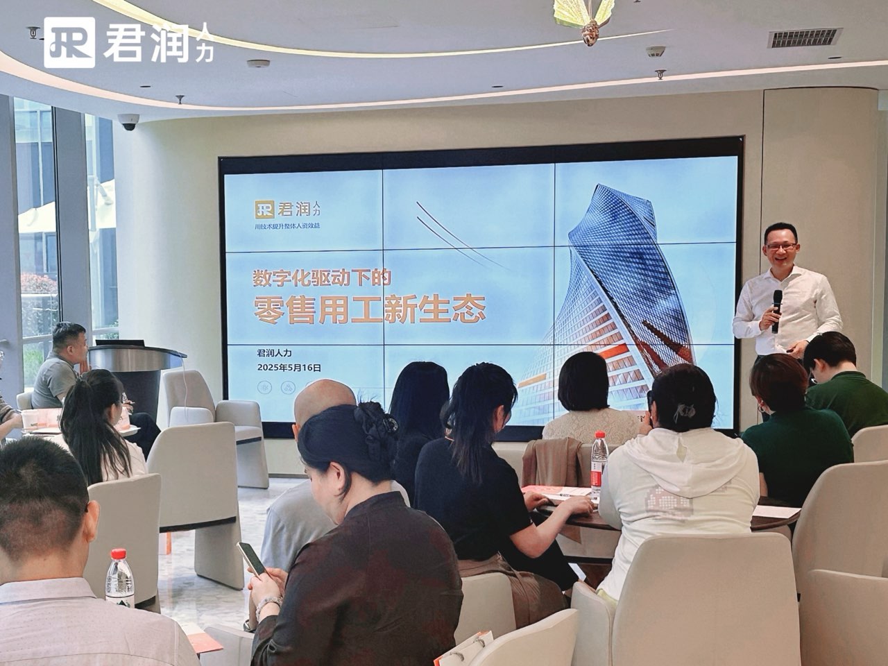 1760608690736918.jpg 4.jpg